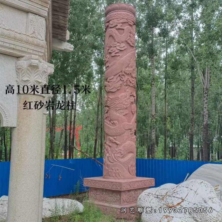 景区龙柱石雕