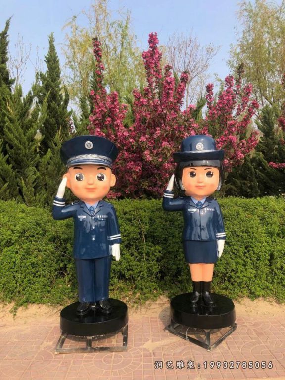 虎牙玻璃钢警察雕塑